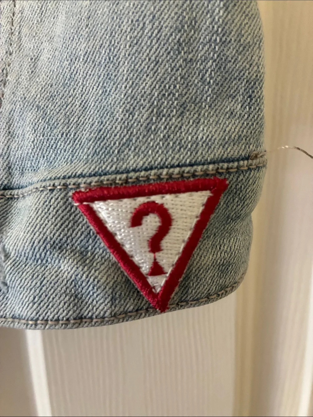 GUESS Light Blue Denim Sleeveless Jacket with Red Logo Patch - Picture 4 of 7